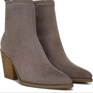 Natural Soul Melodi Booties, Wide Width, Size 10 Wide, Pavement Gray